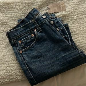 Vintage 80’s 501 Levi’s Dark wash W28 L30